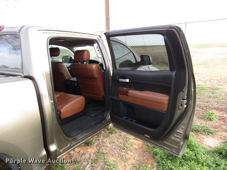 image for item DB6868 2008 Toyota Tundra CrewMax pickup truck