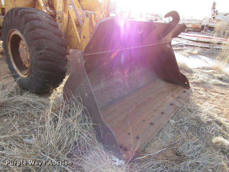 image for item DB6876 1972 Caterpillar 930C wheel loader