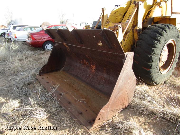image for item DB6876 1972 Caterpillar 930C wheel loader