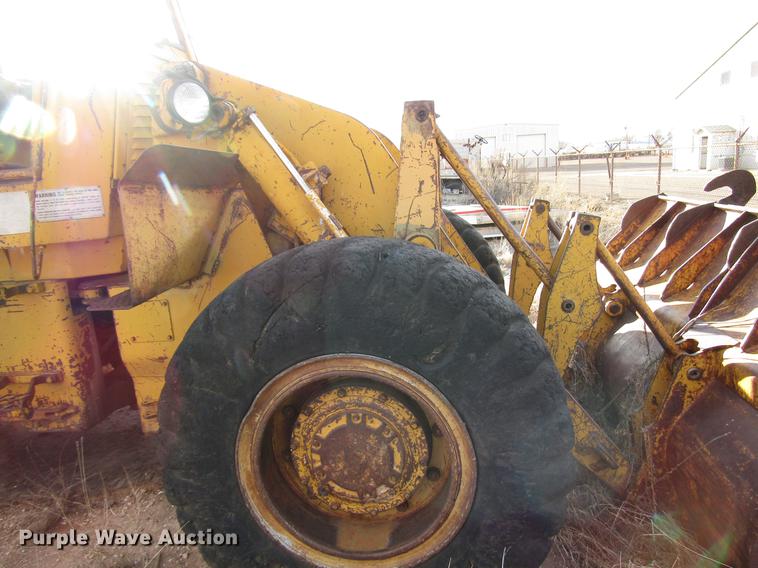 image for item DB6876 1972 Caterpillar 930C wheel loader