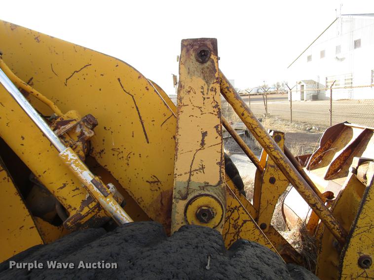 image for item DB6876 1972 Caterpillar 930C wheel loader