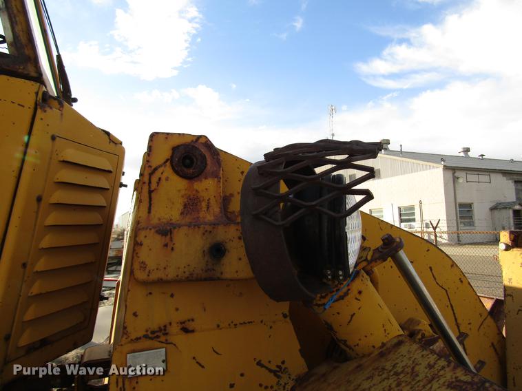 image for item DB6876 1972 Caterpillar 930C wheel loader