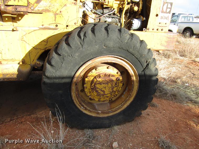 image for item DB6876 1972 Caterpillar 930C wheel loader