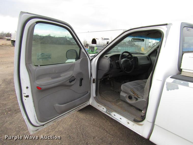 image for item DB6877 1998 Ford F150 pickup truck