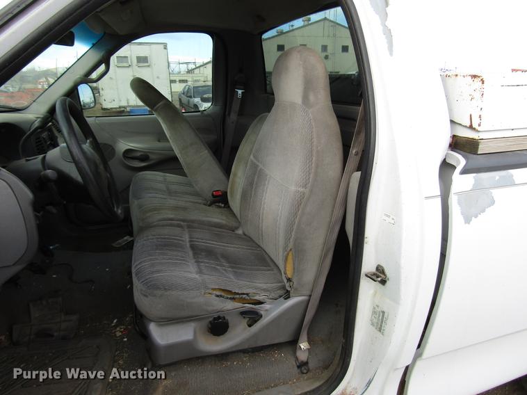 image for item DB6877 1998 Ford F150 pickup truck