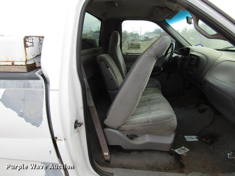 image for item DB6877 1998 Ford F150 pickup truck