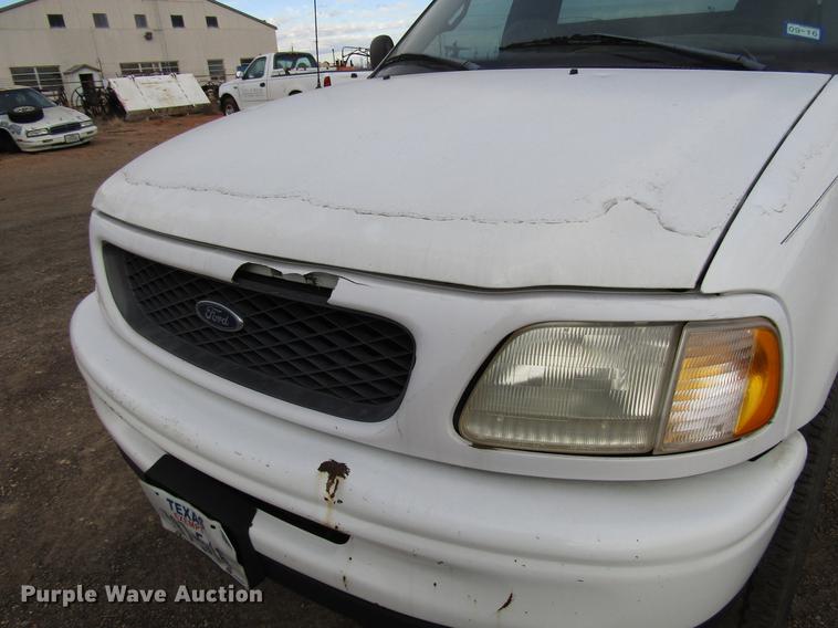 image for item DB6877 1998 Ford F150 pickup truck