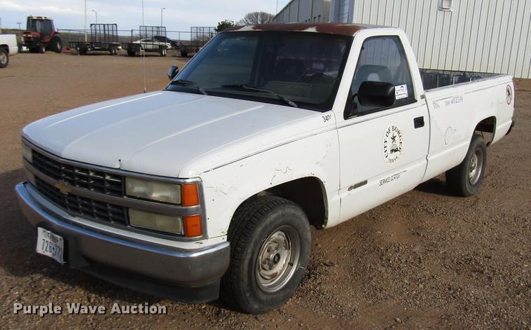image for item DB6878 1993 Chevrolet 1500 pickup truck