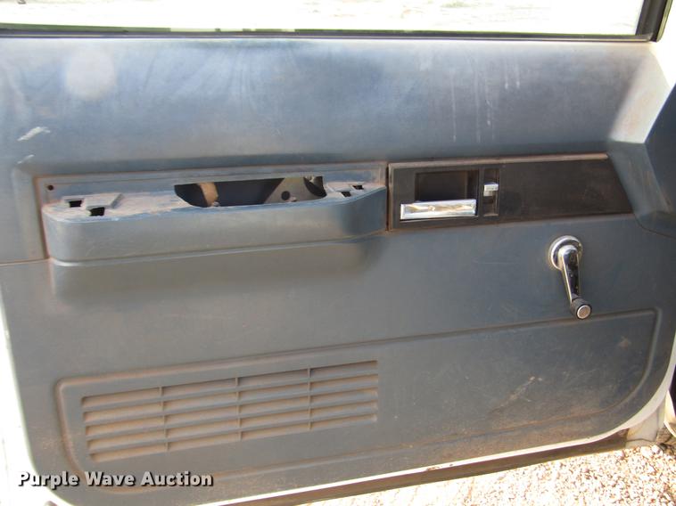 image for item DB6878 1993 Chevrolet 1500 pickup truck