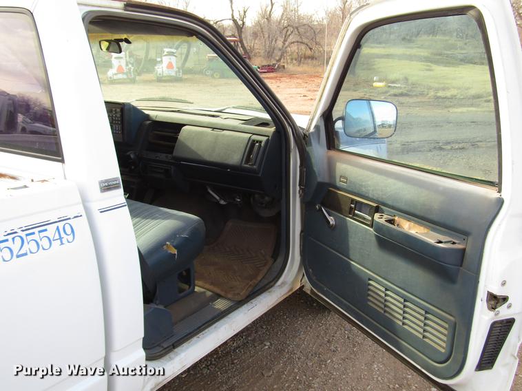 image for item DB6878 1993 Chevrolet 1500 pickup truck