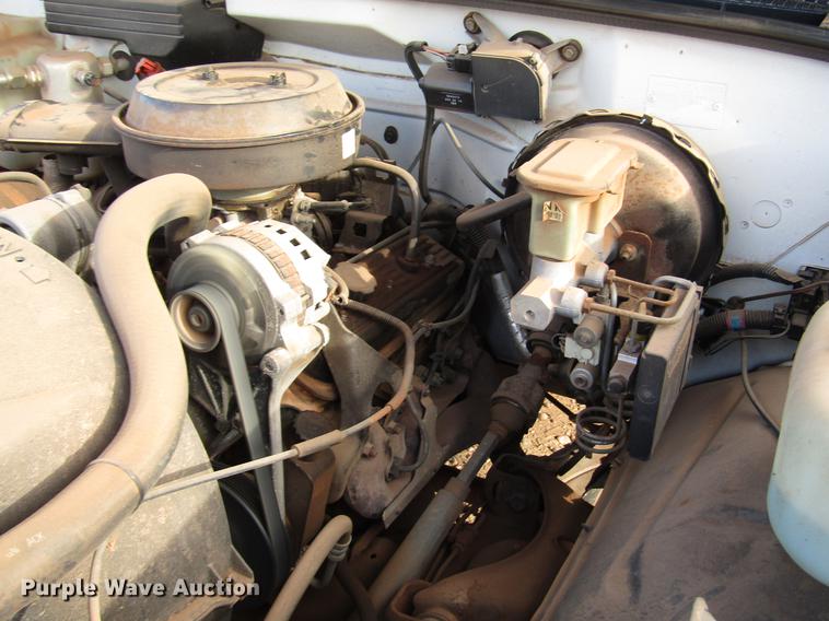 image for item DB6878 1993 Chevrolet 1500 pickup truck