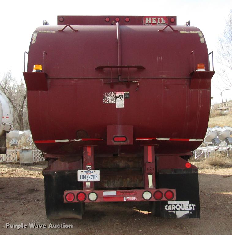 image for item DB6879 1999 Volvo Xpeditor refuse truck