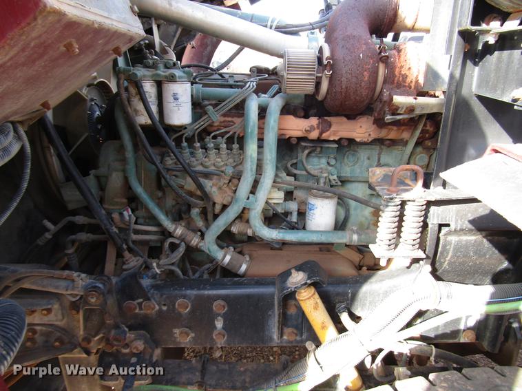 image for item DB6879 1999 Volvo Xpeditor refuse truck