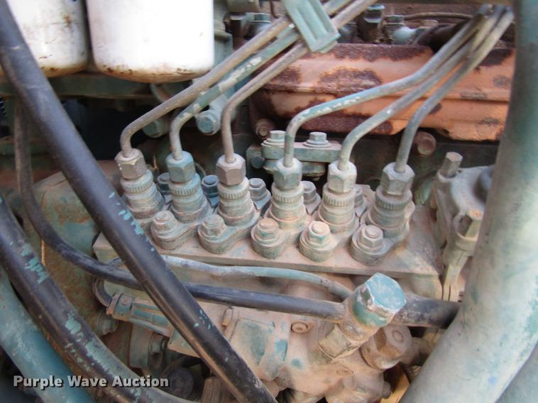 image for item DB6879 1999 Volvo Xpeditor refuse truck