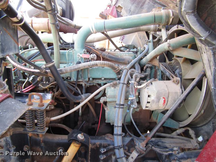 image for item DB6879 1999 Volvo Xpeditor refuse truck