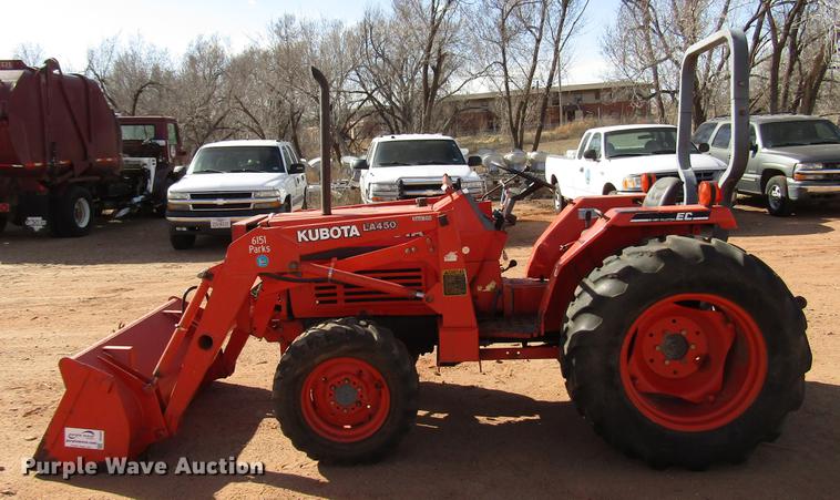 image for item DB6880 Kubota L2950 MFWD tractor