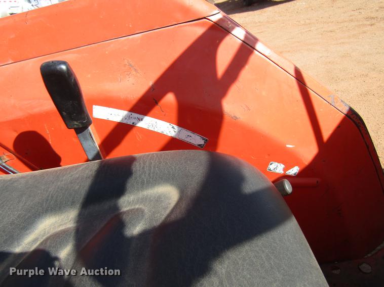 image for item DB6880 Kubota L2950 MFWD tractor