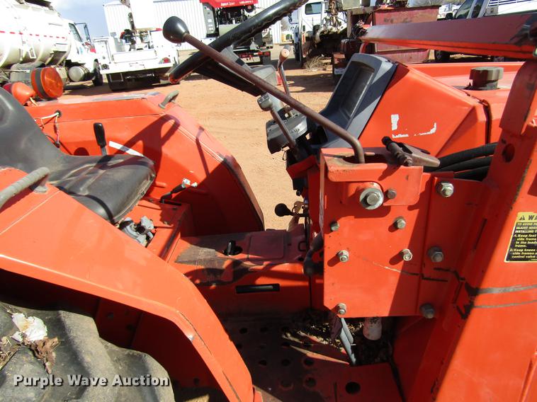 image for item DB6880 Kubota L2950 MFWD tractor