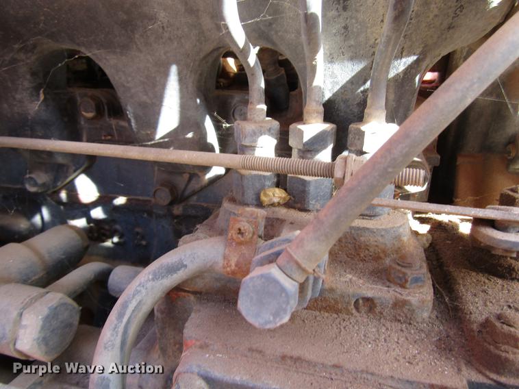 image for item DB6880 Kubota L2950 MFWD tractor