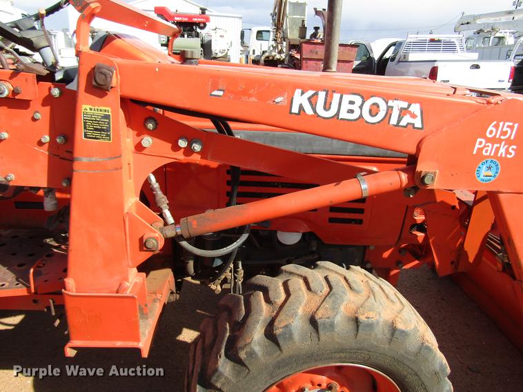image for item DB6880 Kubota L2950 MFWD tractor