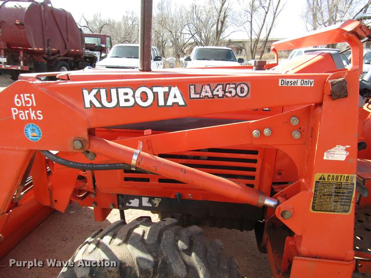 image for item DB6880 Kubota L2950 MFWD tractor