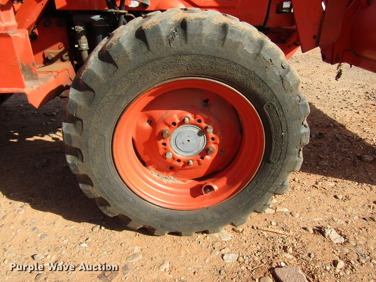 image for item DB6880 Kubota L2950 MFWD tractor