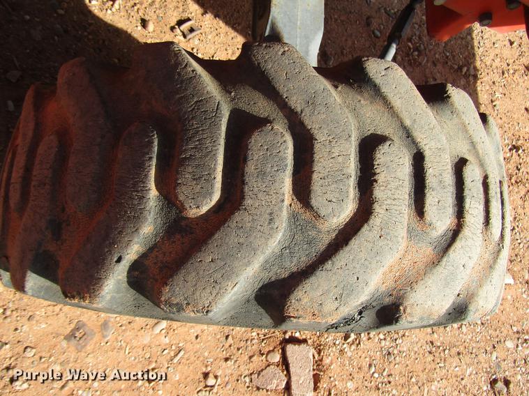 image for item DB6880 Kubota L2950 MFWD tractor