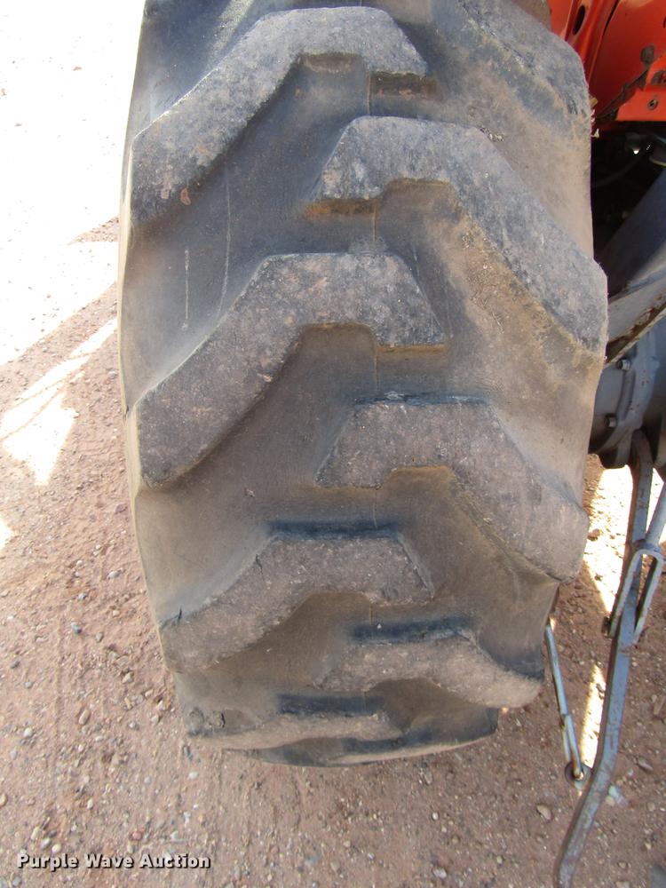 image for item DB6880 Kubota L2950 MFWD tractor