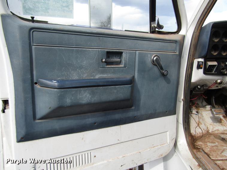 image for item DB6882 1987 Chevrolet Kodiak flatbed truck