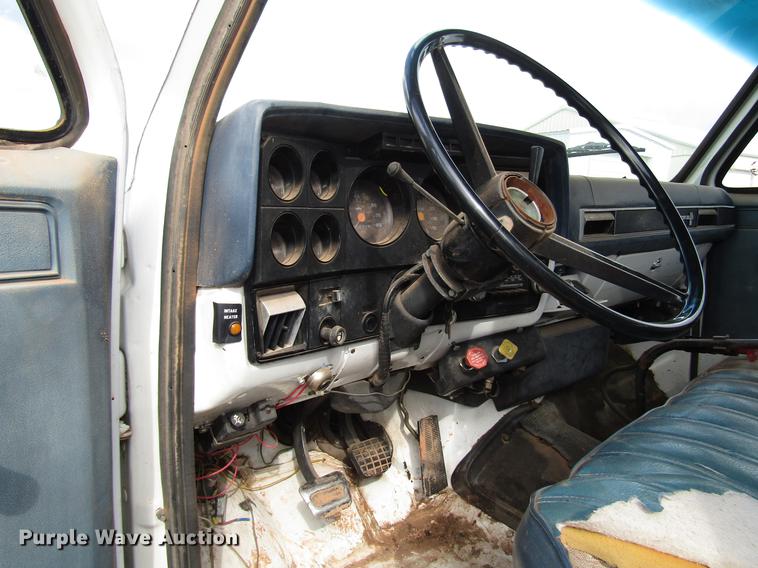 image for item DB6882 1987 Chevrolet Kodiak flatbed truck