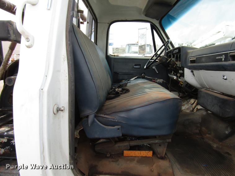 image for item DB6882 1987 Chevrolet Kodiak flatbed truck