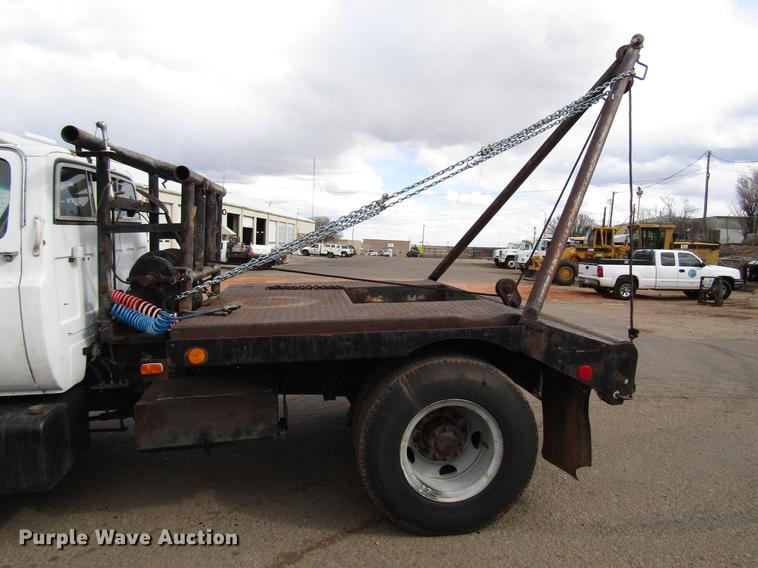 image for item DB6882 1987 Chevrolet Kodiak flatbed truck