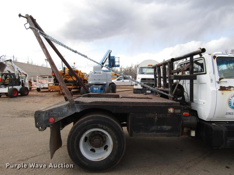 image for item DB6882 1987 Chevrolet Kodiak flatbed truck