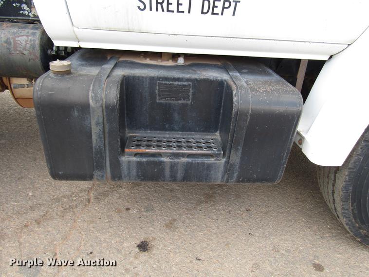 image for item DB6882 1987 Chevrolet Kodiak flatbed truck