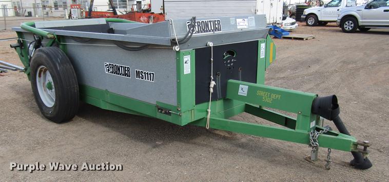 image for item DB6883 Frontier MS1117 manure spreader