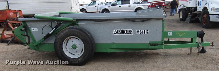 image for item DB6883 Frontier MS1117 manure spreader