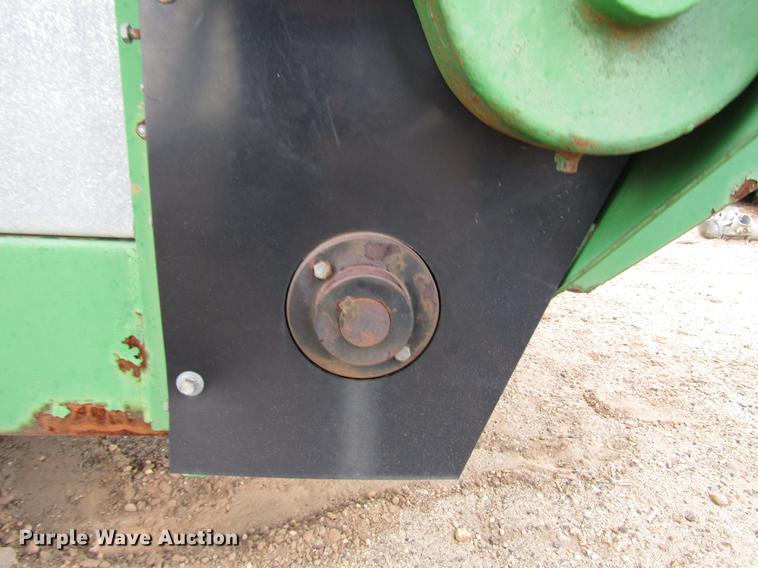 image for item DB6883 Frontier MS1117 manure spreader