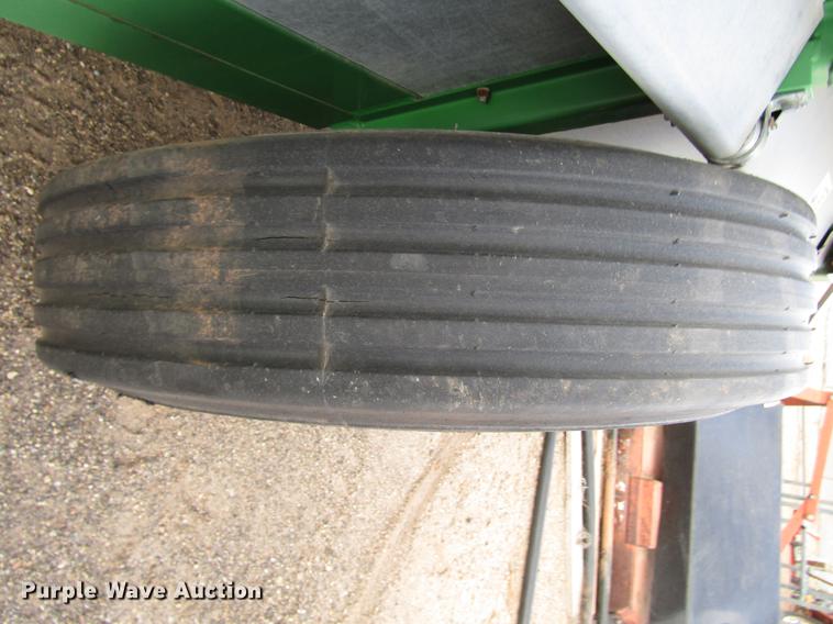 image for item DB6883 Frontier MS1117 manure spreader