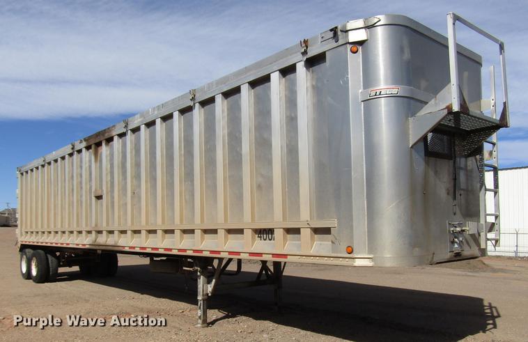 image for item DB6886 2001 Steco AW048100 pneumatic dry bulk trailer
