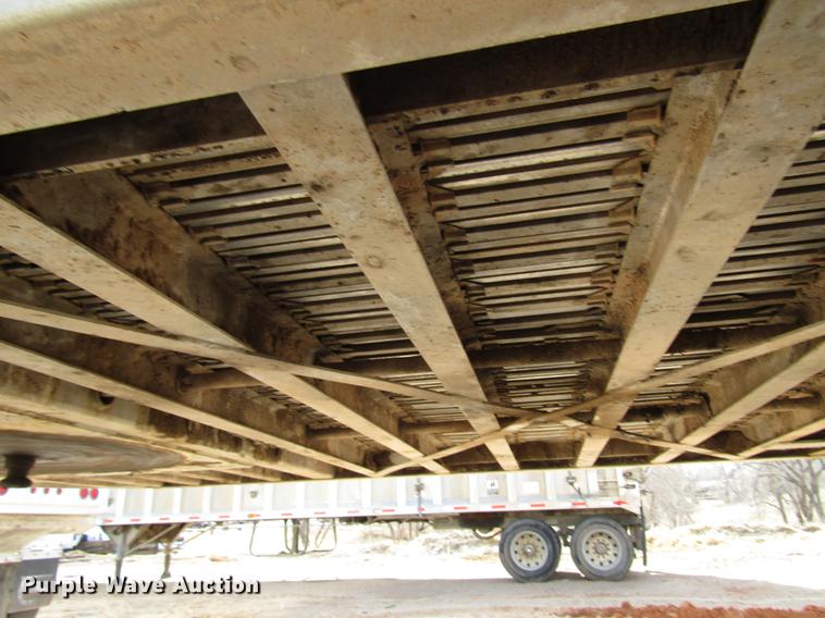 image for item DB6886 2001 Steco AW048100 pneumatic dry bulk trailer