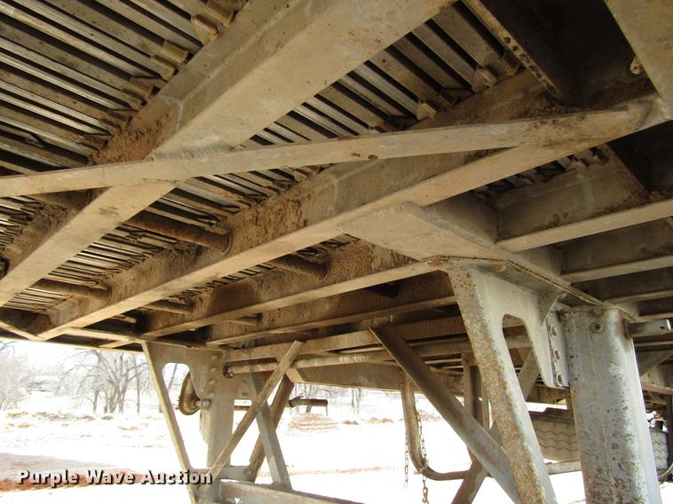 image for item DB6886 2001 Steco AW048100 pneumatic dry bulk trailer