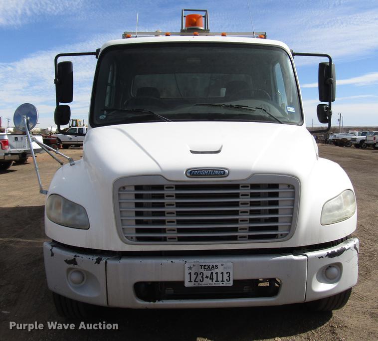 image for item DB6888 2007 Freightliner Business Class M2 street sweeper truck