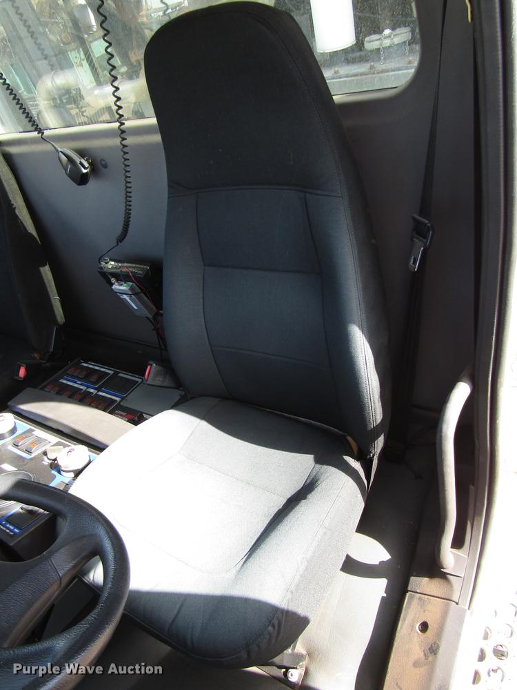 image for item DB6888 2007 Freightliner Business Class M2 street sweeper truck