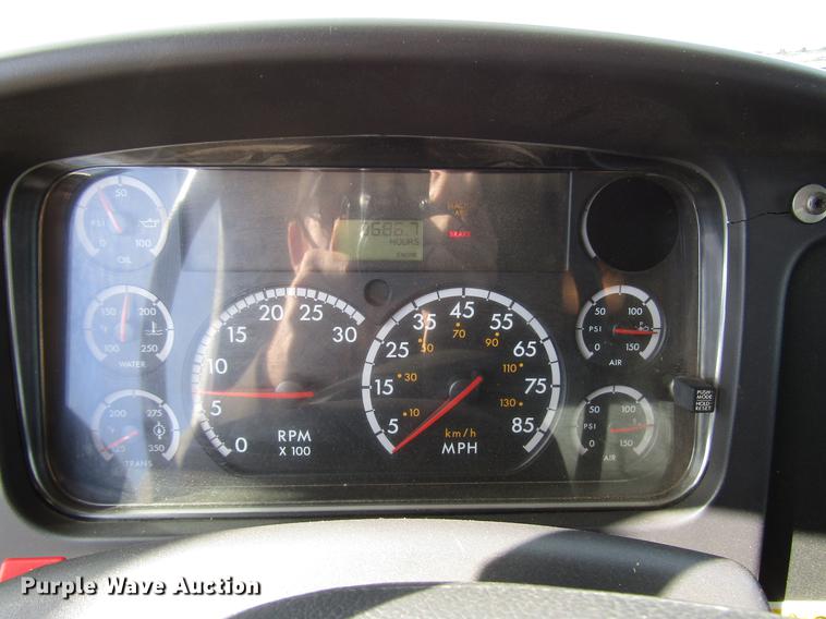 image for item DB6888 2007 Freightliner Business Class M2 street sweeper truck