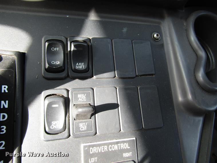 image for item DB6888 2007 Freightliner Business Class M2 street sweeper truck