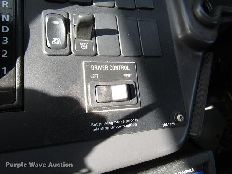 image for item DB6888 2007 Freightliner Business Class M2 street sweeper truck