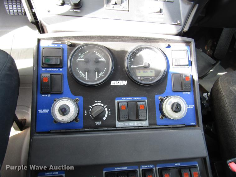 image for item DB6888 2007 Freightliner Business Class M2 street sweeper truck