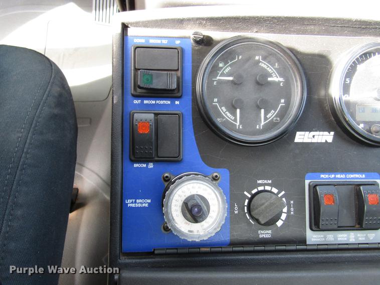 image for item DB6888 2007 Freightliner Business Class M2 street sweeper truck