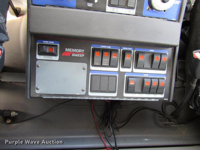 image for item DB6888 2007 Freightliner Business Class M2 street sweeper truck