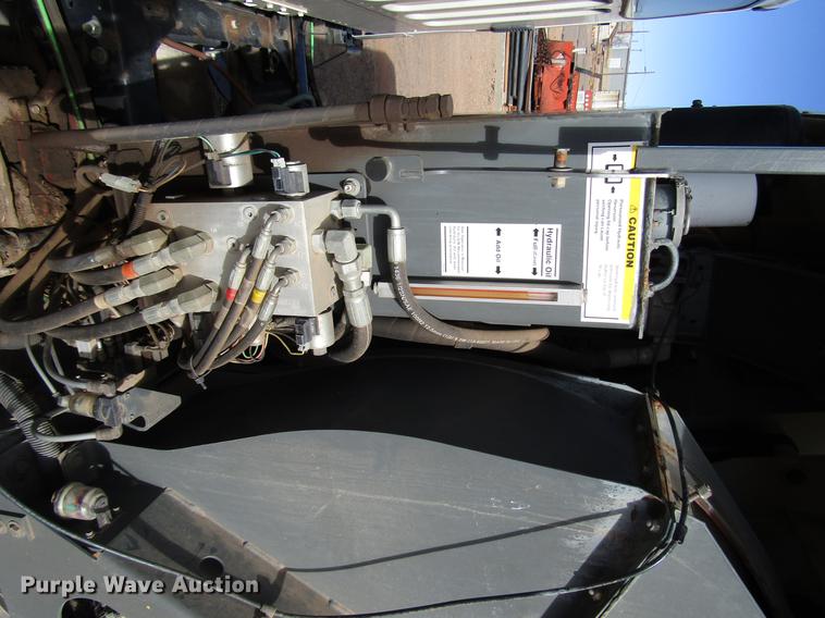 image for item DB6888 2007 Freightliner Business Class M2 street sweeper truck